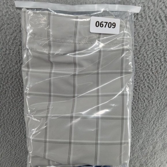 Nike Golf Shorts Mens Size 36 Gray Beige Big Check Pattern Stretch - Picture 8 of 8